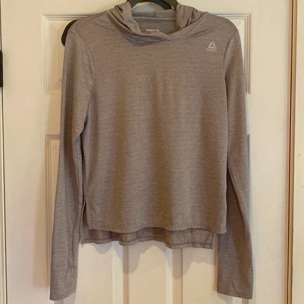 Women’s workout hoodie size small grey